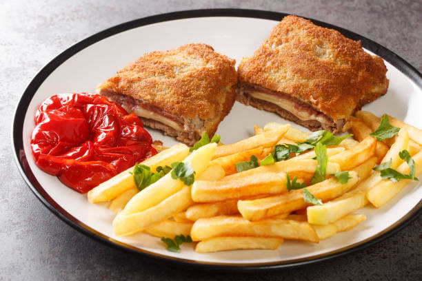 CACHOPO DE POLLO CRUJIENTE JAMON  Y QUESO CHEDDAR